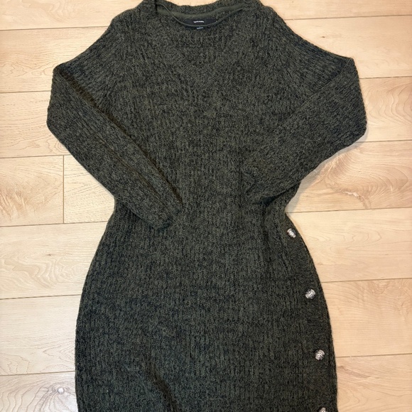 Vero Moda Mini Dress with Hip buttons - Picture 1 of 1